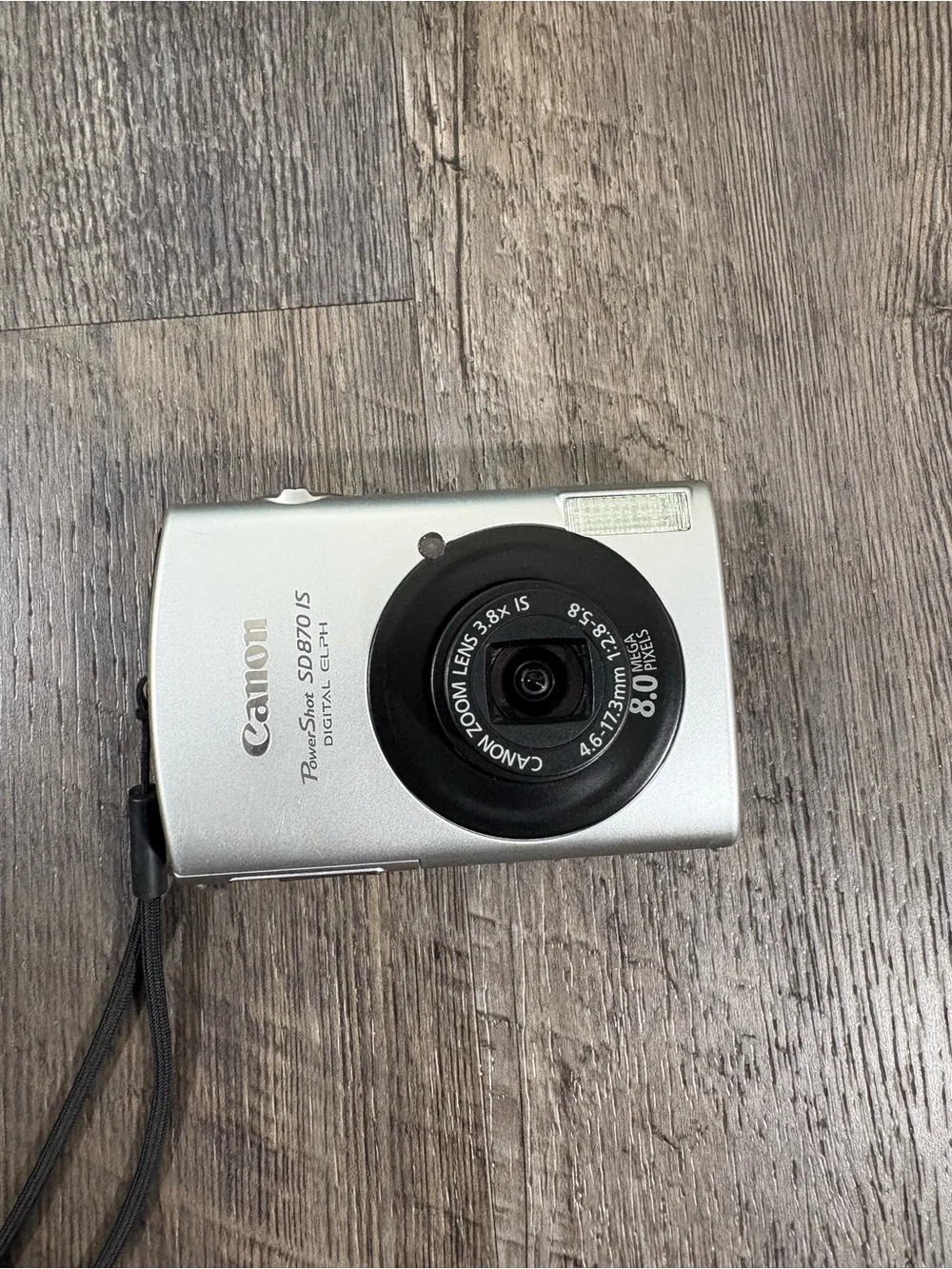 CANON PowerShot SD 870 IS Digital ELPH 8.0MP 3.8x Digital Camera - Silver Tested